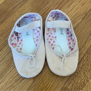 Capezio Daisy Ballet Shoe Slipper Girls Size 10.5M Pink